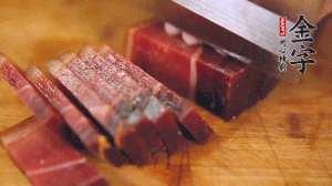 888.BY集团电子游戏温水浸泡30分钟，切成小块。